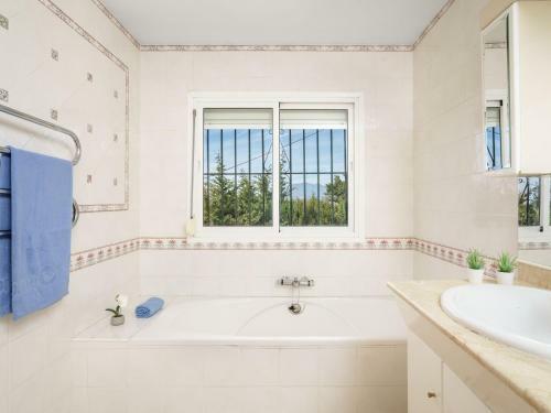 Villa Banus Hills