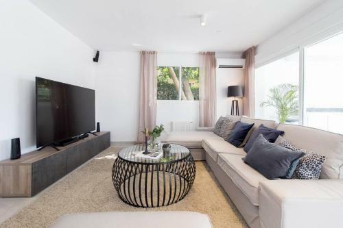 Luxury Heated Pool Villa Jacuzzi Cinema Bbq Sunset