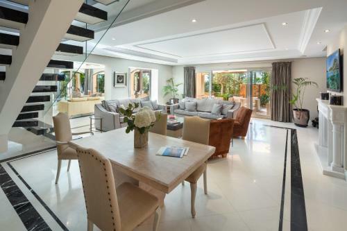 Apartamento Cubo's Luxury Beach Front Duplex Puerto Ban�s