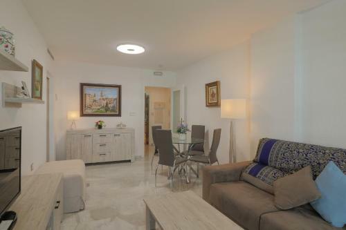 Apartamento Lovely Marbella Sea View With Parking