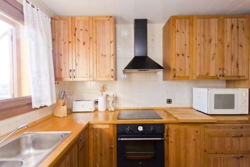 Macanet de La Selva Villa Sleeps 7 Pool Air Con