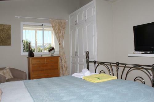 Moraira Villa Sleeps 4 With Pool Air Con And Wifi