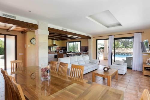 Yourhouse Romani Villa