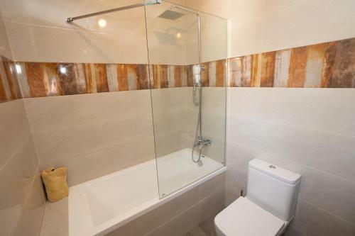 Nueva Nerja 22 Menyber