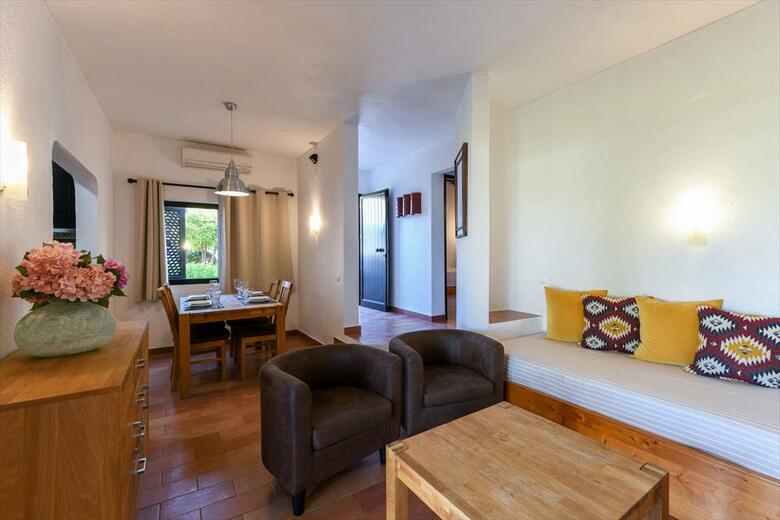 Hotel Pedras Da Rainha