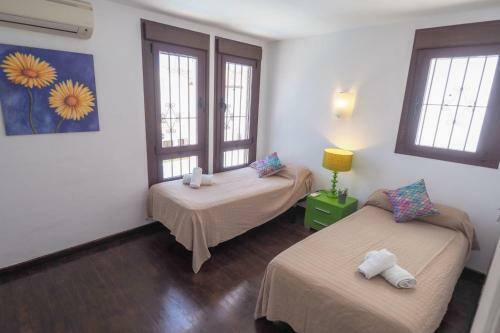 Nerja Paradise Rentals - Villa Perla