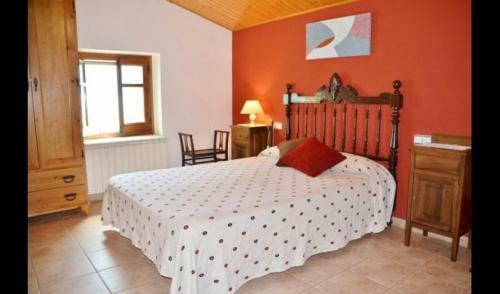 Olost Villa Sleeps 8 With Pool