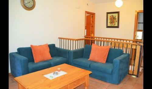 Olost Villa Sleeps 10 With Pool