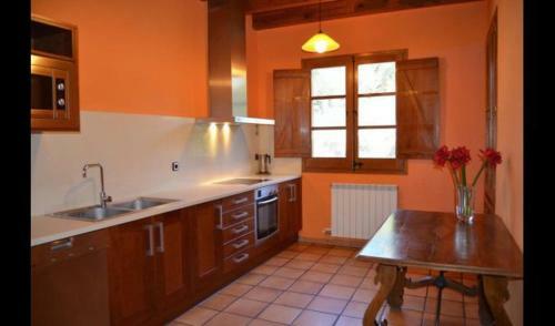 Olost Villa Sleeps 16 With Pool