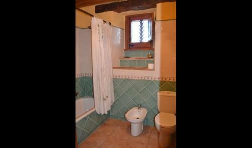 Olost Villa Sleeps 16 With Pool