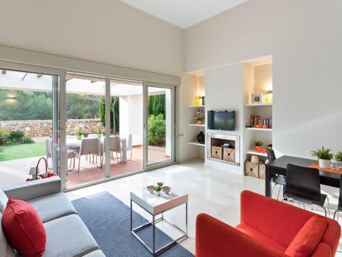 Classy Holiday Home In Orihuela With Garden