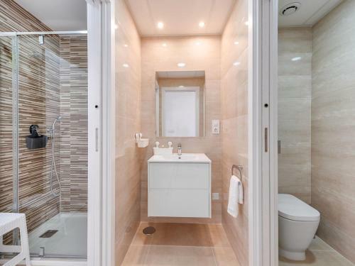 Splendid Apartment In Orihuela Costa With Garden