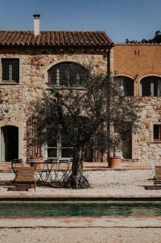 Pals Holiday Home Sleeps 14 With Pool And Air Con