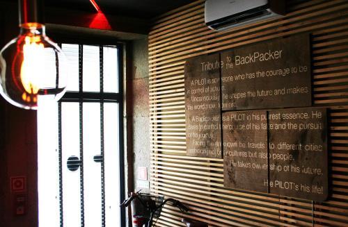 Pilot Design Hostel & Bar
