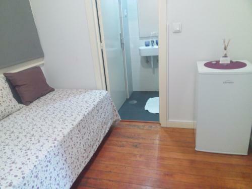 Hostal Jualis Guest House