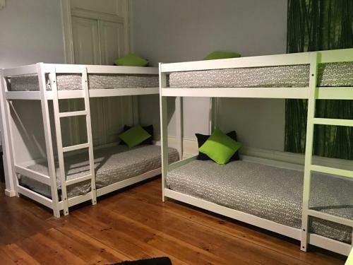 Hostal Jualis Guest House
