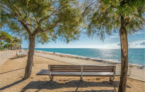 Two-bedroom Apartment In Pineda de Mar