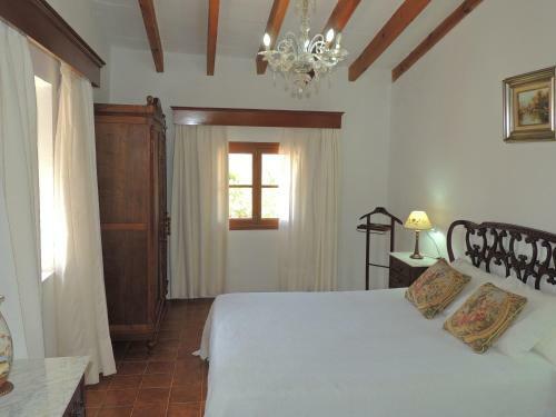 Charming Villa With Pool In Algaida