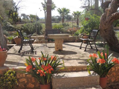Charming Villa With Pool In Algaida