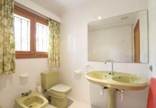 Villa In Pollenca Sleeps 10 Includes Swimming Pool Air Con And Wifi