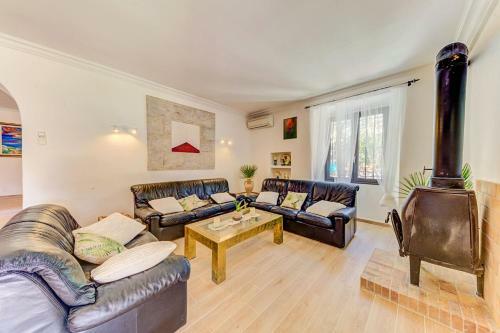 Pollenca Villa Sleeps 8