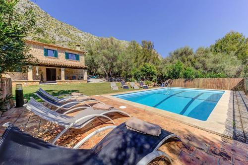 Pollenca Villa Sleeps 8