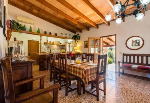 Villa In Pollenca Sleeps 4 Includes Swimming Pool Air Con And Wifi 2
