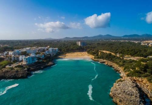 Portocolom Apartment Sleeps 4 With Air Con And Wifi