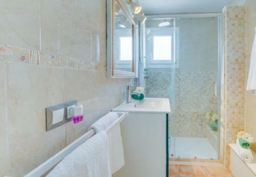 Portocolom Apartment Sleeps 4 With Air Con And Wifi
