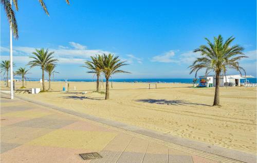 Stunning Apartment In Grao de Gandia W/ 2 Bedrooms