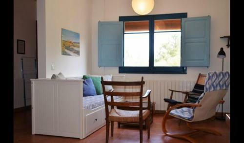 Quart D'onyar Villa Sleeps 6 With Pool