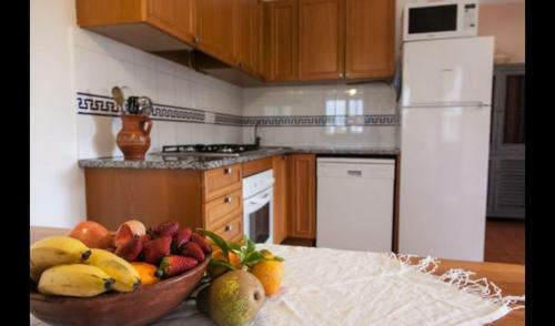 Quart D'onyar Villa Sleeps 6 With Pool