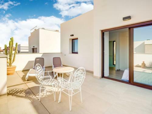 Charming Villa In Rojales With Swimming Pool