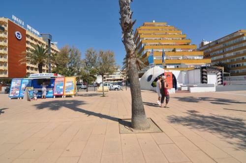 Apartamento Rnet - Rhc - 2101 - Rosas Holiday Center