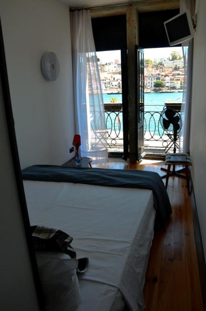 Hostal Homey - Guest House