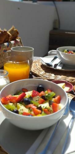 Hostal Calcada Guesthouse