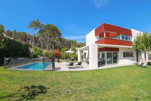 Sant Antoni de Calonge Villa Sleeps 10 Pool Air Con