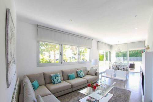 Sant Antoni de Calonge Villa Sleeps 10 Pool Air Con