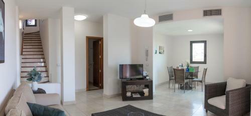 Salobre Golf Villa, Pool, Bbq, Wifi, Stunning Views