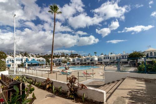 Flatguest Playmar * Pool * Terrace * Beach