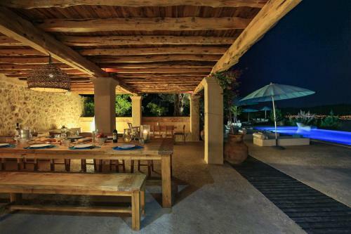 Rent This Luxury Villa With Private Pool, Ibiza Villa 1017