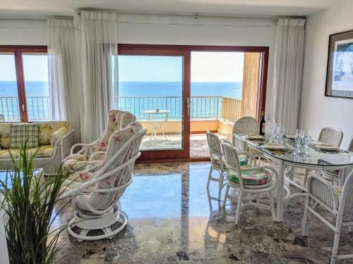 Beachfront Palamos Apartment