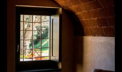 Villa In Sant Antoni de Calonge Sleeps 4 With Pool