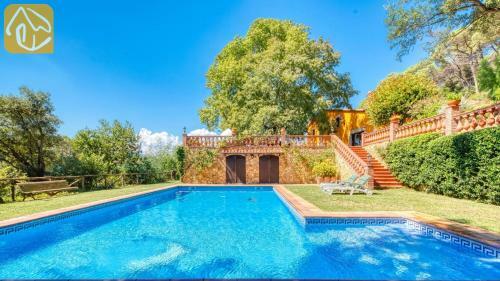 Sant Genis de Palafolls Villa Sleeps 10 Pool Wifi