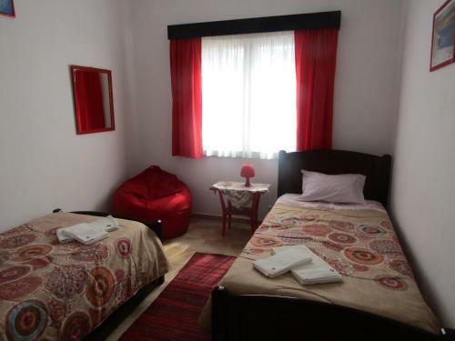 West Coast Beach Hostel