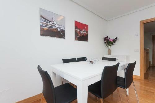 Apartamento Ulia B - Local Rentss
