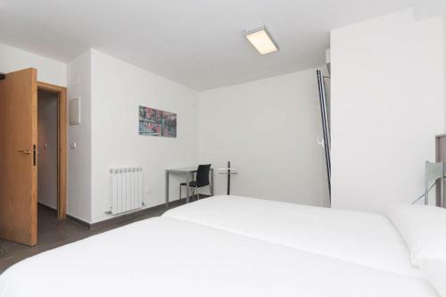 Apartamento Ulia B - Local Rentss