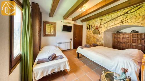 Vidreres Villa Sleeps 22 Pool Air Con Wifi
