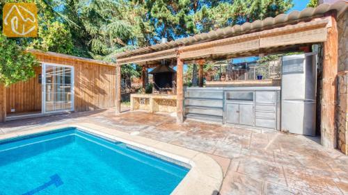 Vidreres Villa Sleeps 22 Pool Air Con Wifi