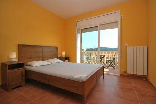Villa In Santa Ceclina Sleeps 6 Includes Swimming Pool 4